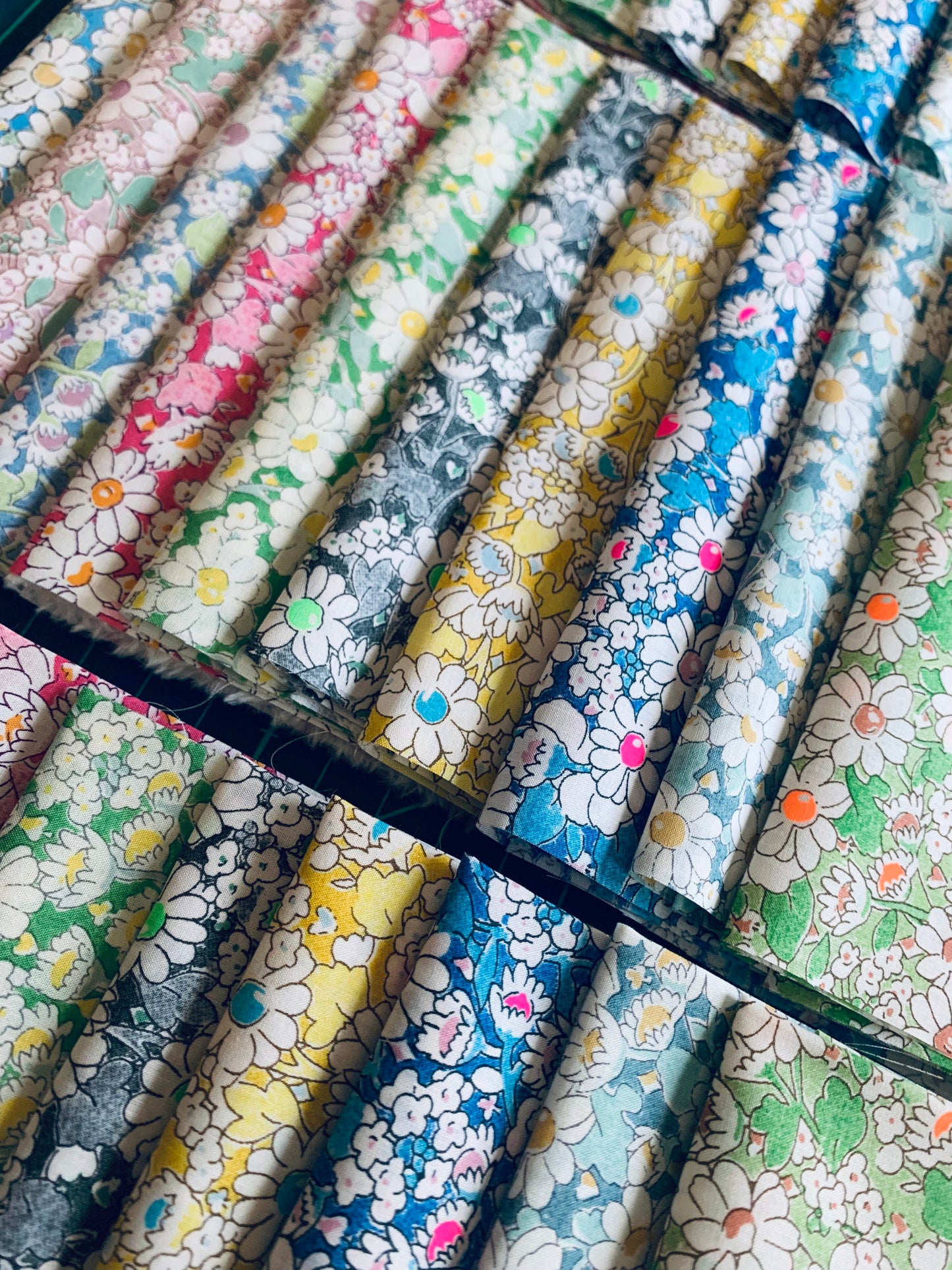Liberty Japan - Alice W - Fabric set of 10pcs.