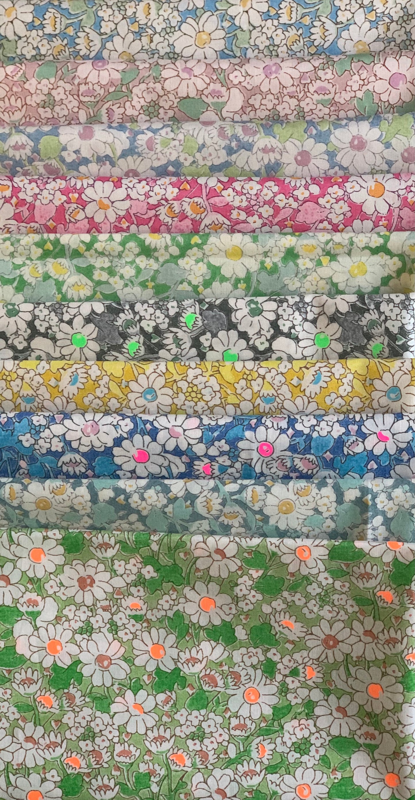 Liberty Japan - Alice W - Fabric set of 10pcs.