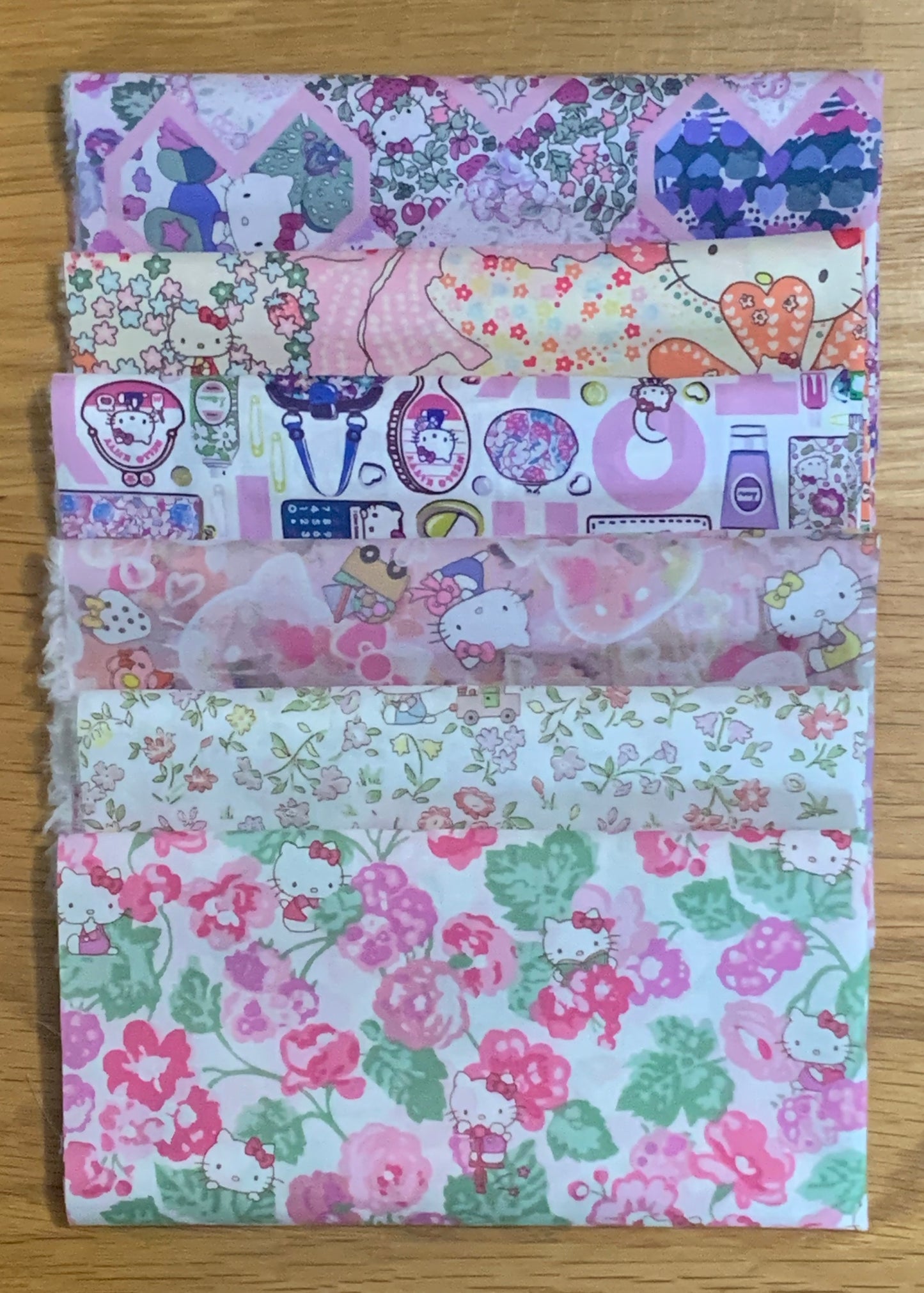 Liberty x Hello Kitty - Mini set of 6 - Pink mix
