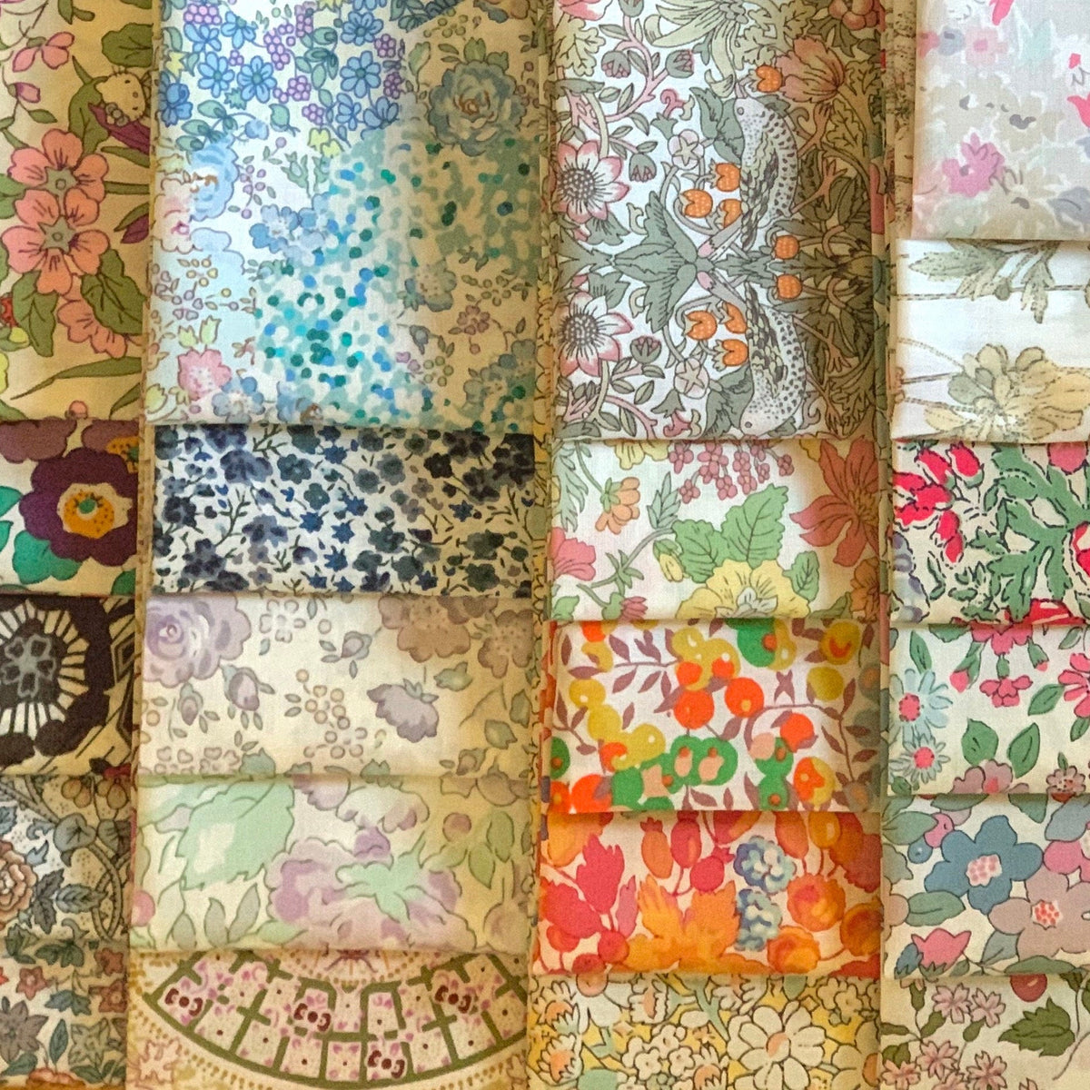 Liberty of London - Floral mix - 21 pcs x 25x25cm - limited packs