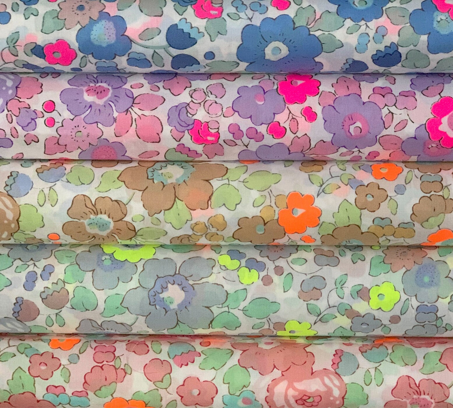 Liberty of London - Betsy j22d - Neon Liberty Japan Bespoke collection - neon orange mix - fat quarter