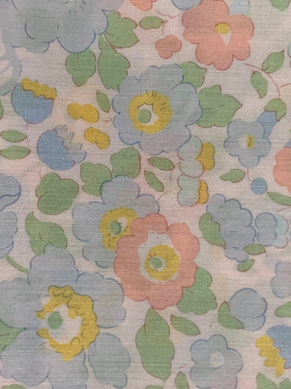 Liberty Japan -  Bespoke Betsy J15I - blue -salmon pink - fat quarter