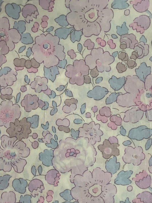 Liberty Japan -  Bespoke Betsy Sherbet - fat quarter