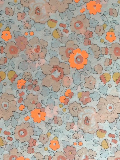 Liberty - Bespoke Betsy - hibiscus, pink gerbera, and marigold - fat quarter