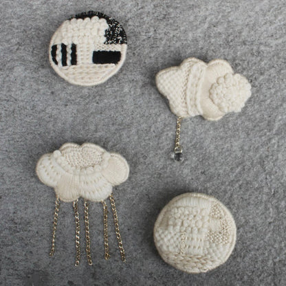Embroidery Kit "kiitos works Mosaic Brooch Piece