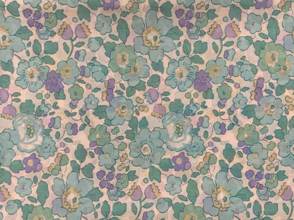 Liberty of London -  Bespoke Betsy Oldies - fat quarter