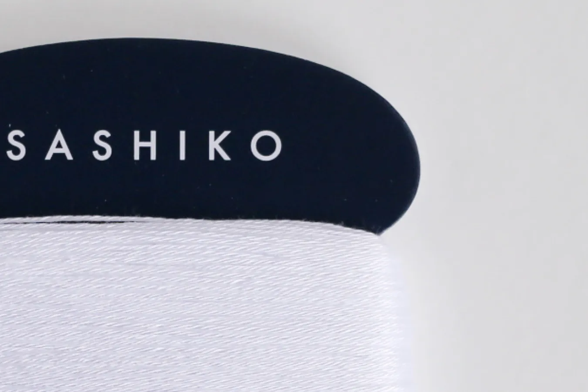 Daruma Sashiko Thread Card -  solid colour