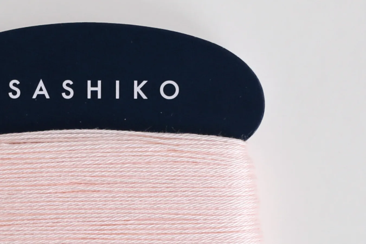 Daruma Sashiko Thread Card -  solid colour