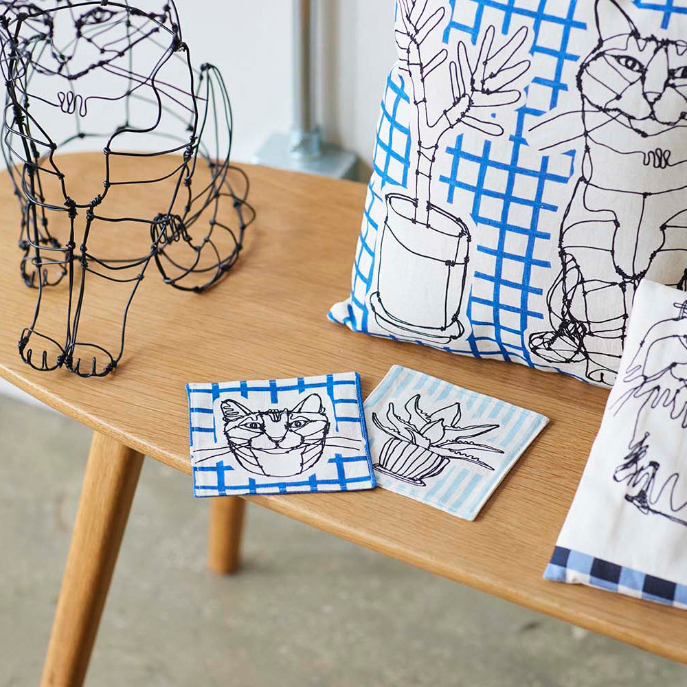 +HAyU Cat Panel