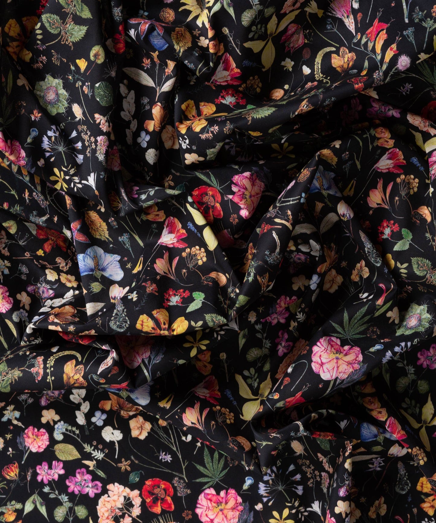 Liberty of London - Eternal Collection - Floral Eve - Black - fat quarter