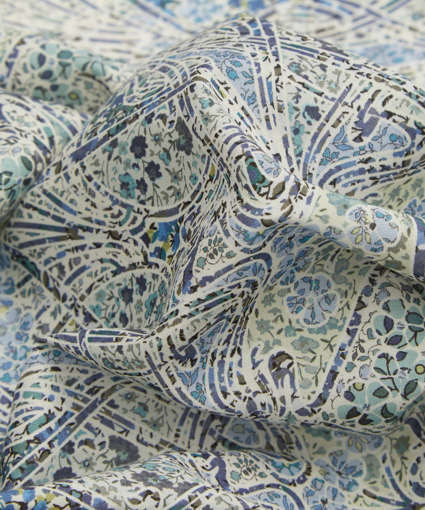 Liberty - House of Liberty -  Ianthe blossom 2022 b -blue/green mix - fat quarter