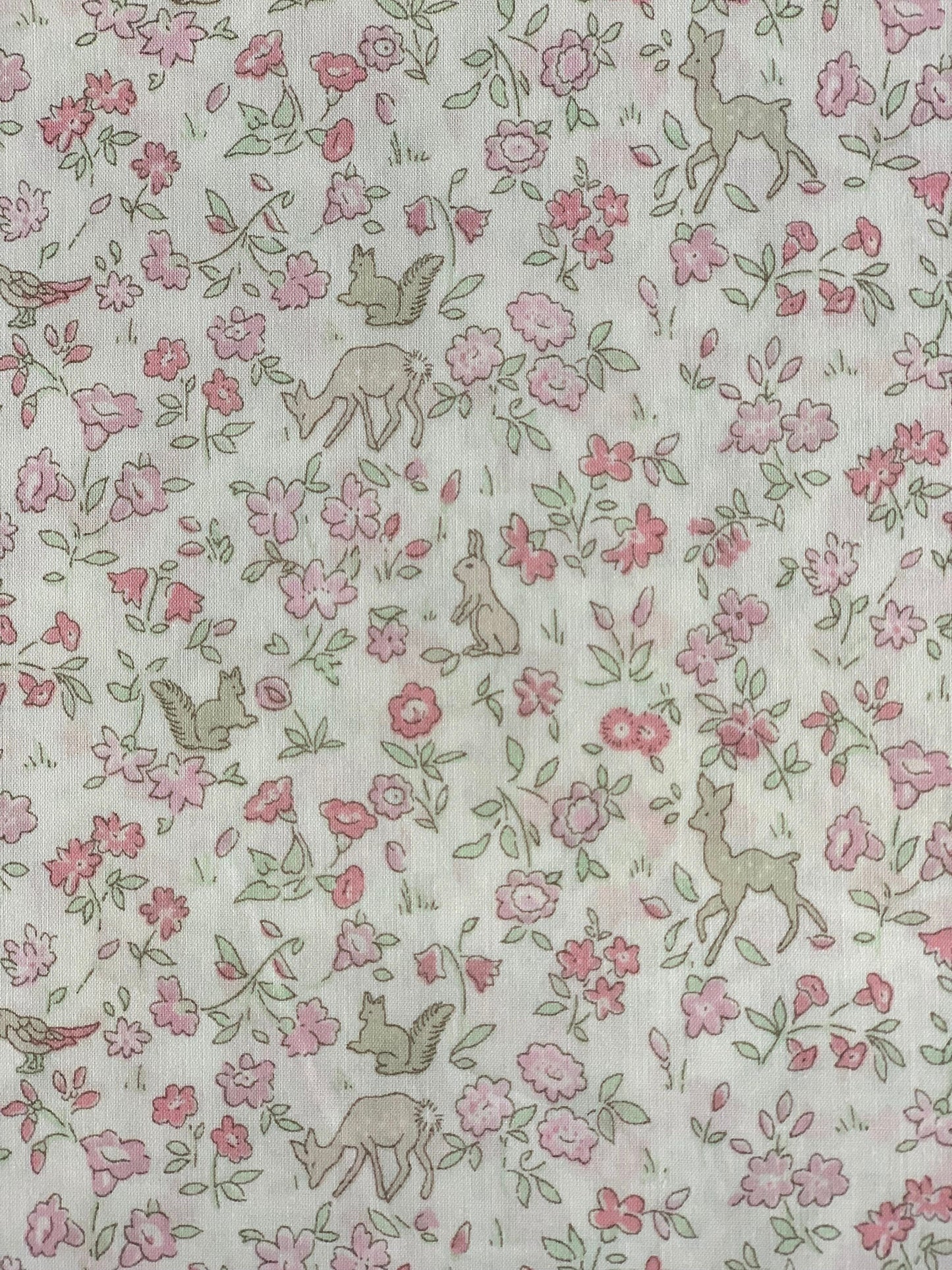 Liberty of London - Meadow Tails J22B - pink - fat quarter