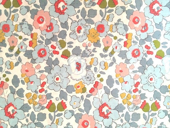 liberty of london - Betsy P -  fat quarter - light blue, pink, peach, light olive green and grey.