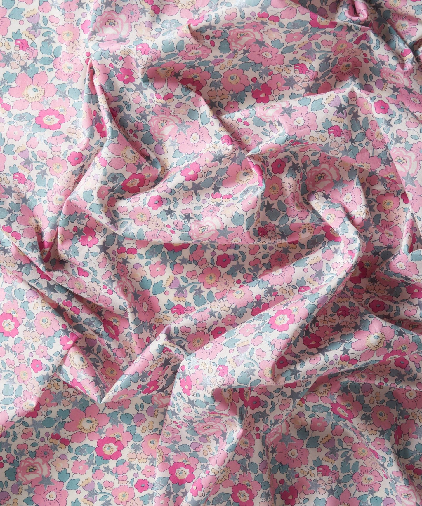 Liberty Christmas - Betsy Star J23B - fat quarter